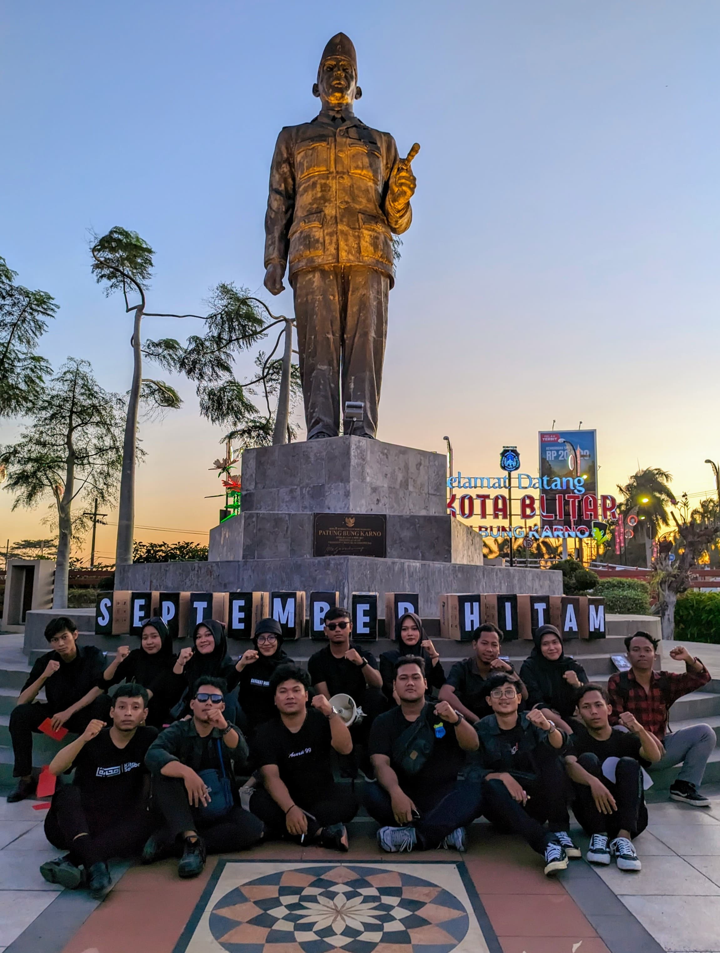 Goresan Kader: September Hitam